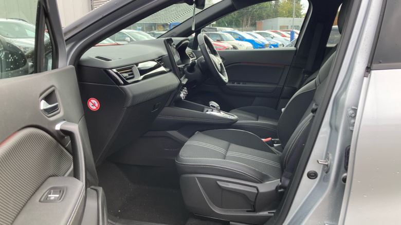 Renault Captur 1.6 E-Tech full hybrid 145 Engineered 5dr Auto Hybrid Hatchback